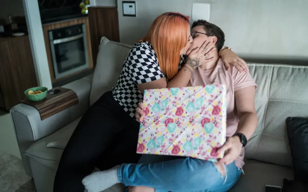 como sorprender a pareja en su cumpleaños